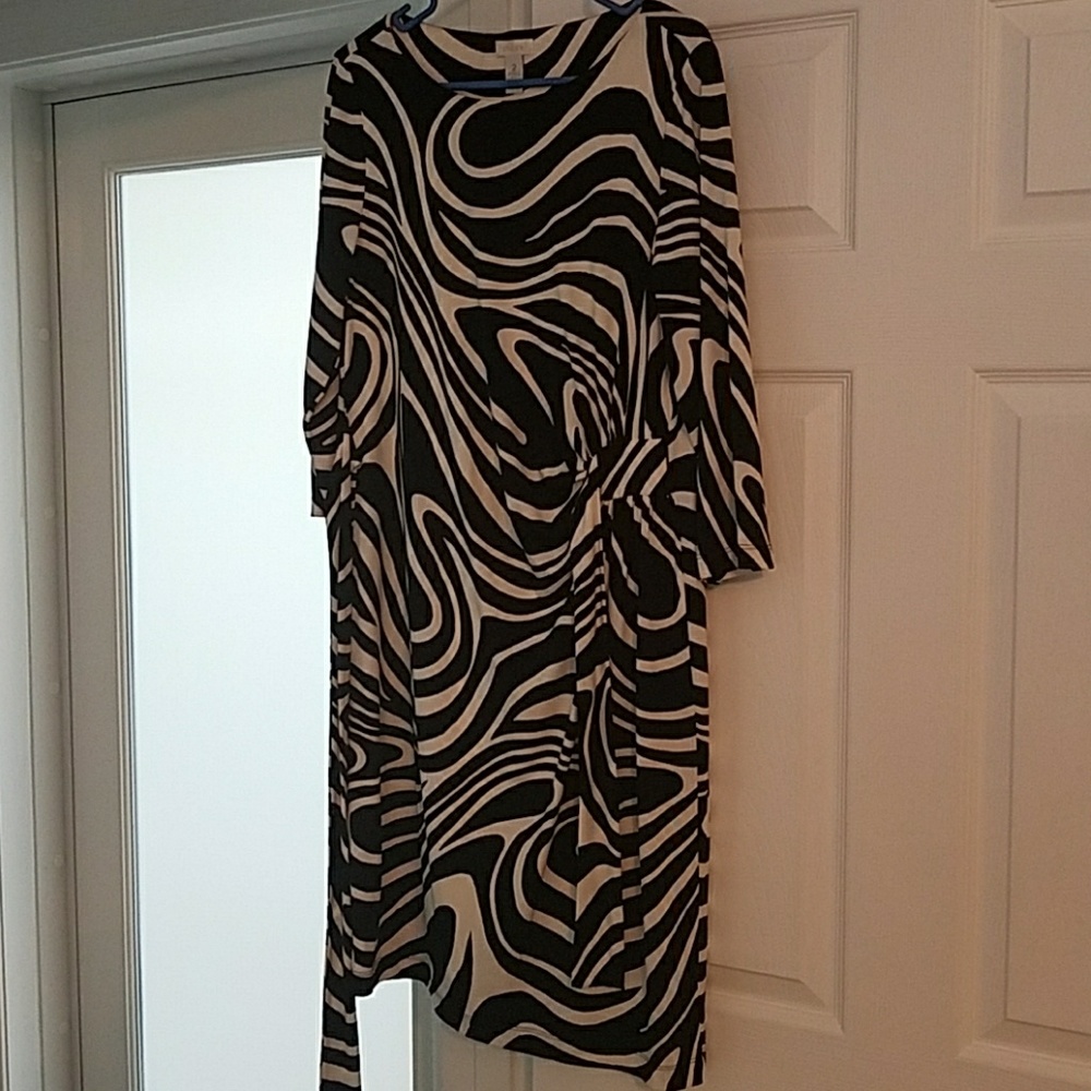 Stunning Chico's Size 2 (size Large) dress!